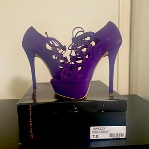 Steven By Steve Madden Purple Lace Pumps In Great Condition! Sexy &Comfortable!
